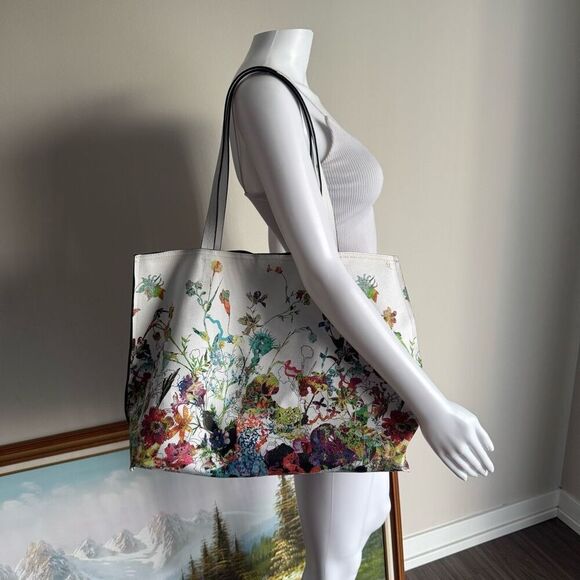 Elliot Lucca Large Floral Shoulder Tote Bag - Picture 4 of 9